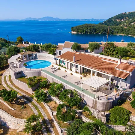Villa - Kouloura *