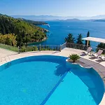 - Kouloura Vilă Kalami (Corfu)